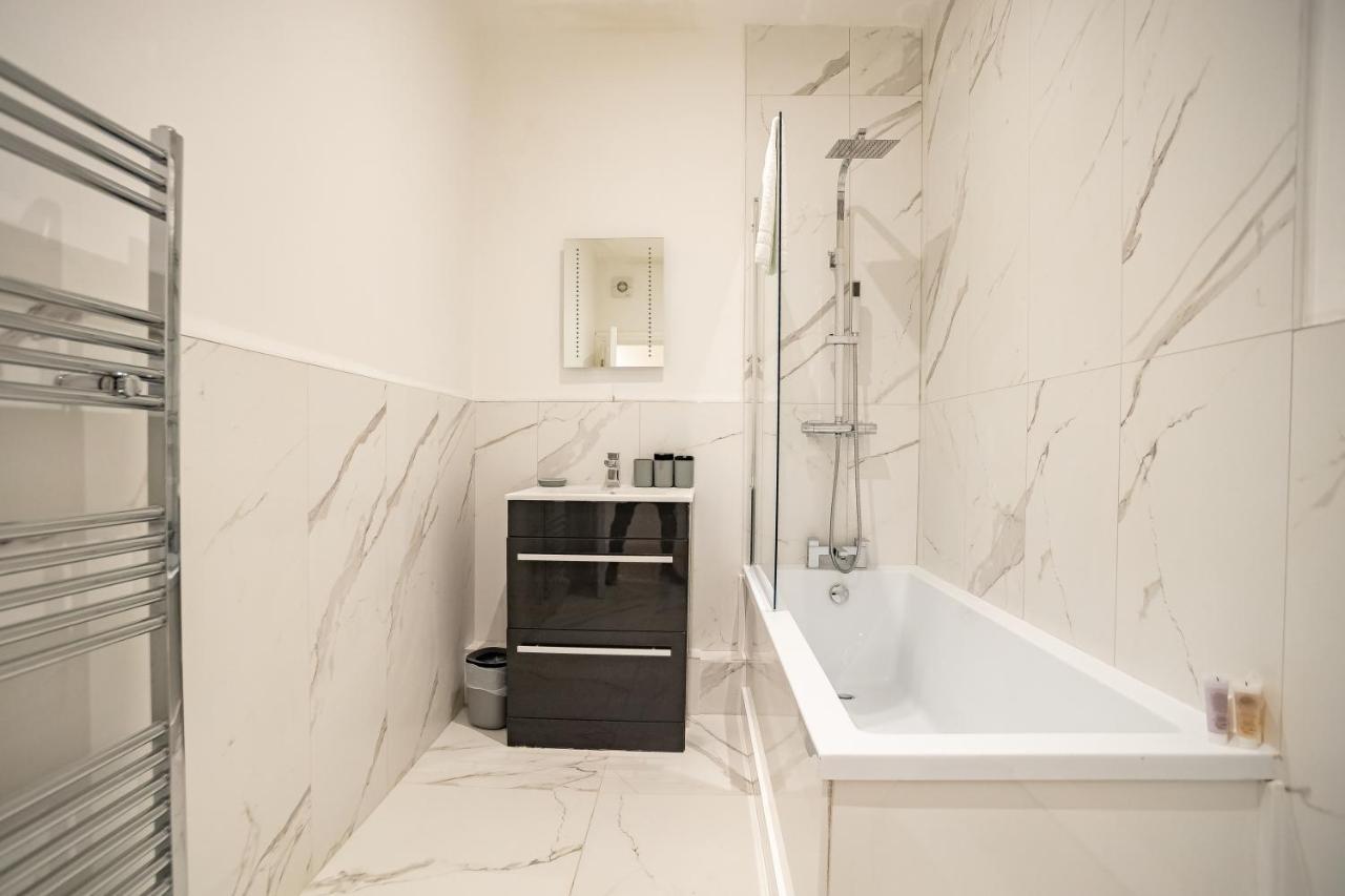 Deluxe Modern 1&2 Bed Apartments Near Brighton Beach & Station Exterior photo
